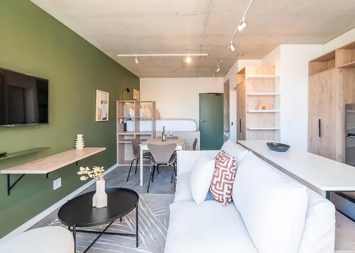 Brand New Seapoint Apartment
