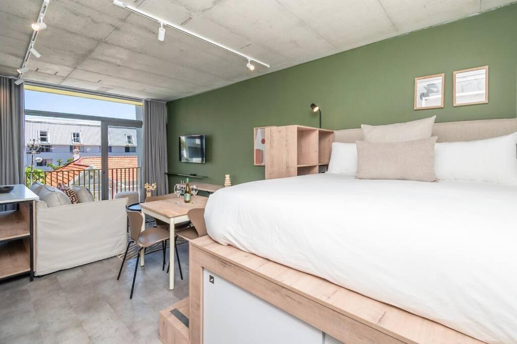 Apartment Brand New Seapoint