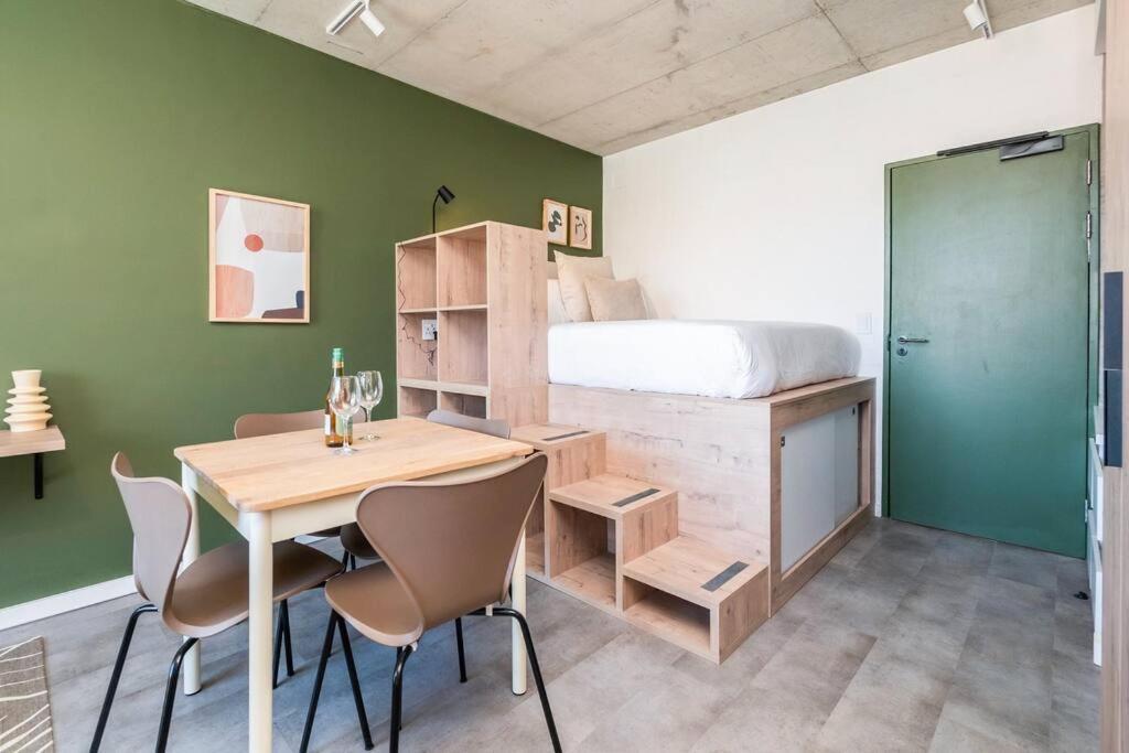 Brand New Seapoint *