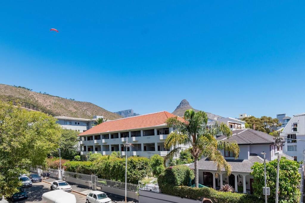 Brand New Seapoint Appartement Kaapstad